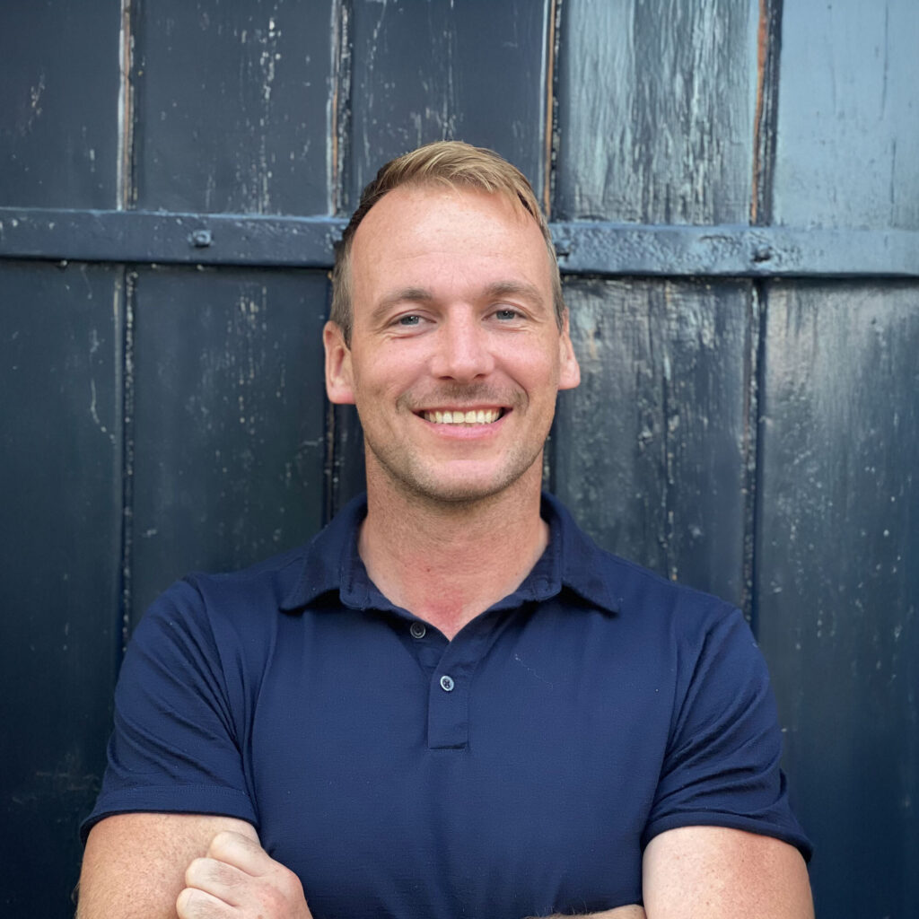 mike dooge, salvage, wreck removal, emergency response, marine masters, meet the team